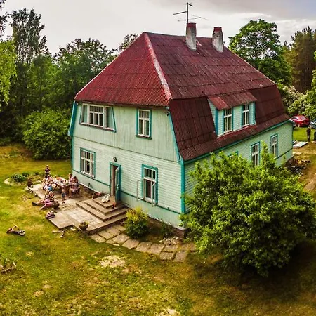 Annenhof House Homestay *