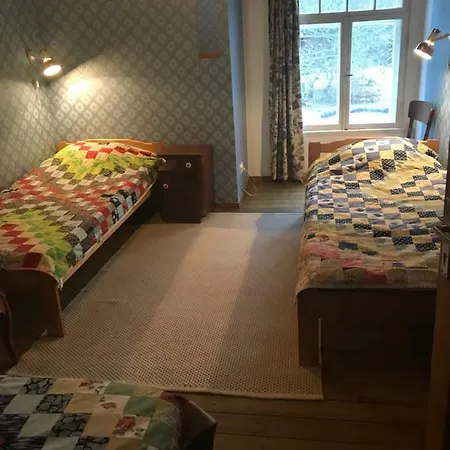 Annenhof House Pansiyon *