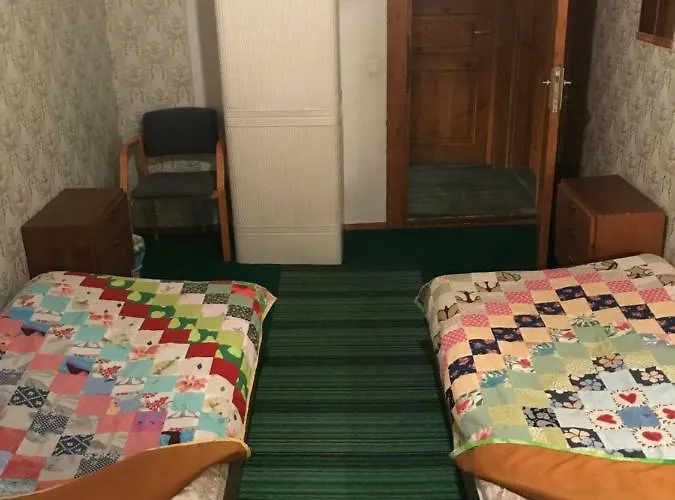 Annenhof House Kwatera prywatna *